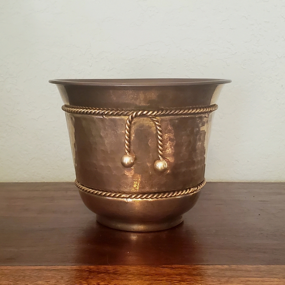 Vintage Decorative Hammered Brass Planter Flower Pot With Twisted Rope Detail